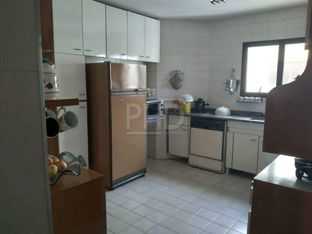 Apartamento à venda com 3 quartos, 148m² - Foto 4