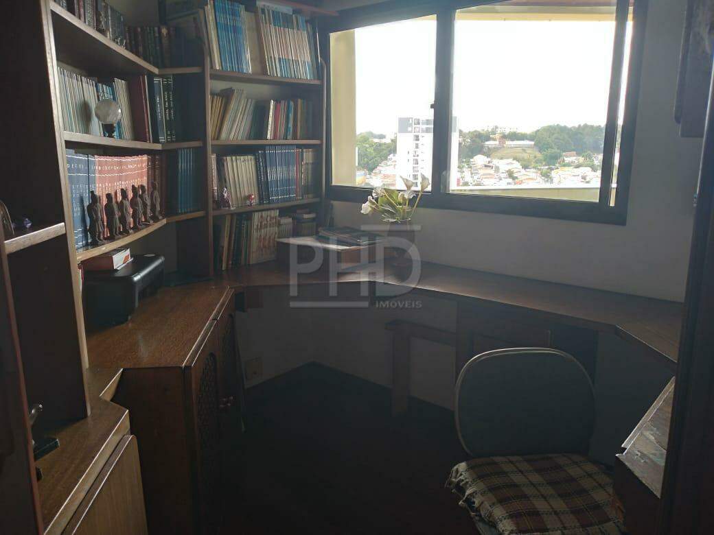 Apartamento à venda com 3 quartos, 148m² - Foto 11