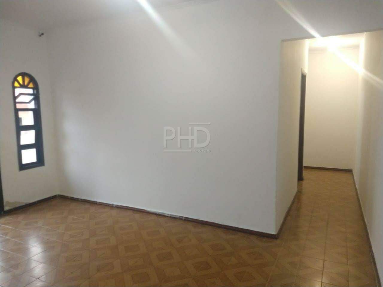 Sobrado à venda com 3 quartos, 200m² - Foto 2