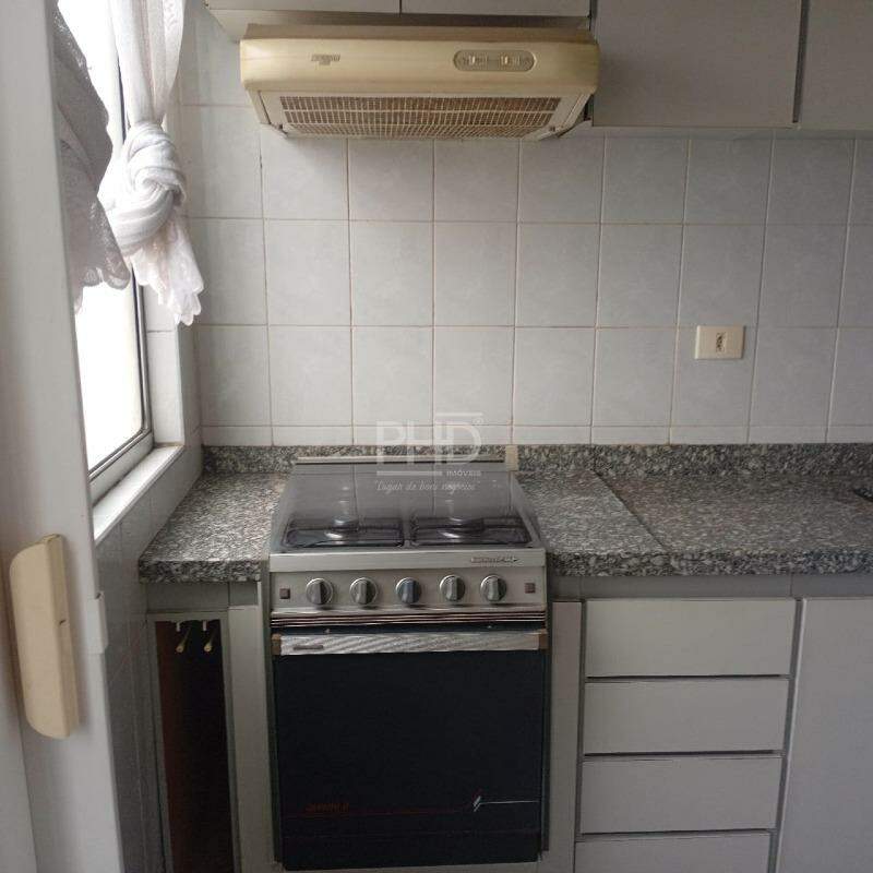 Apartamento para alugar com 2 quartos, 65m² - Foto 4