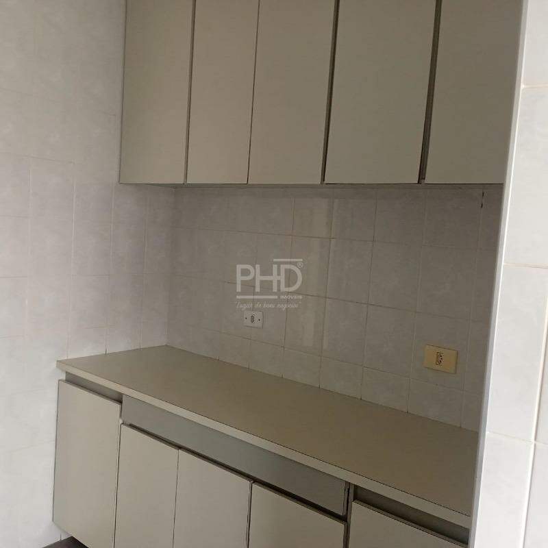 Apartamento para alugar com 2 quartos, 65m² - Foto 7