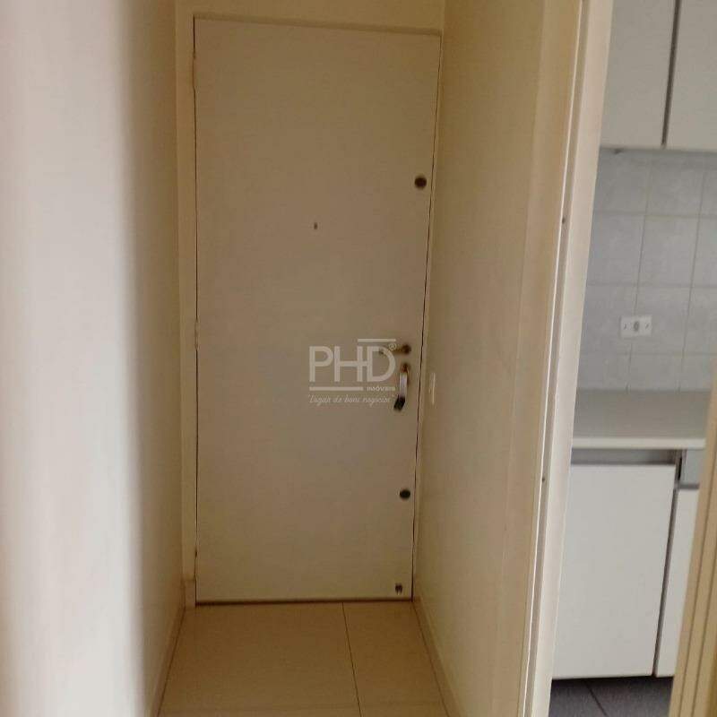 Apartamento para alugar com 2 quartos, 65m² - Foto 19