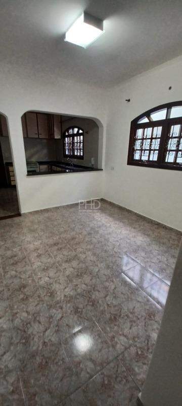 Sobrado à venda com 3 quartos, 274m² - Foto 4