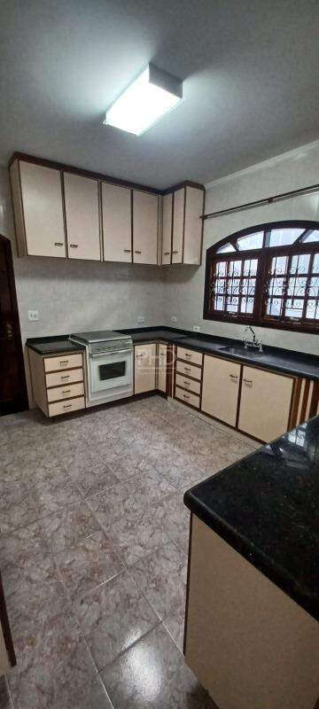 Sobrado à venda com 3 quartos, 274m² - Foto 7