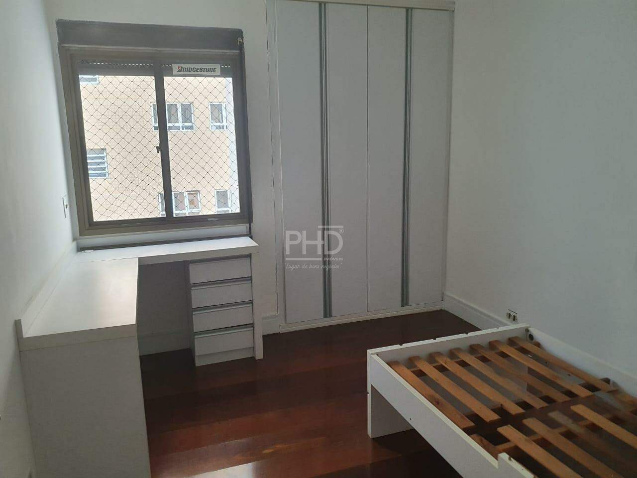 Apartamento à venda com 4 quartos, 228m² - Foto 19