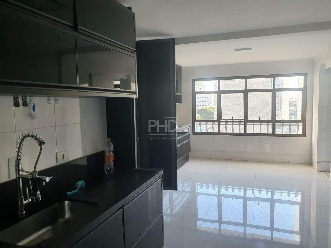 Apartamento à venda com 4 quartos, 228m² - Foto 11