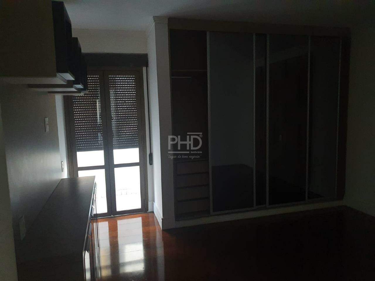 Apartamento à venda com 4 quartos, 228m² - Foto 21