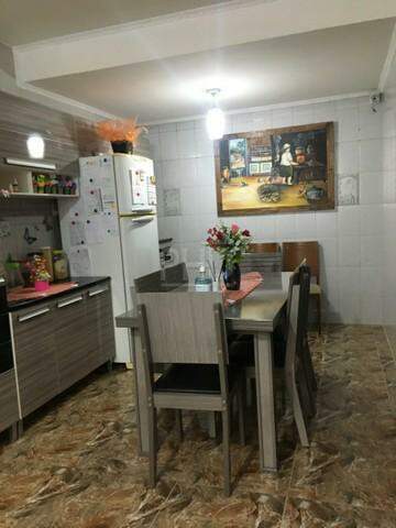 Sobrado à venda com 3 quartos, 240m² - Foto 2