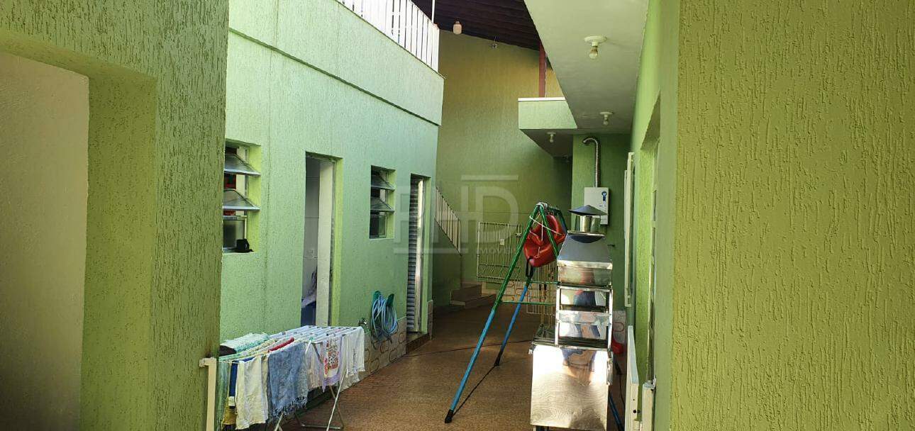 Casa à venda com 3 quartos, 194m² - Foto 20