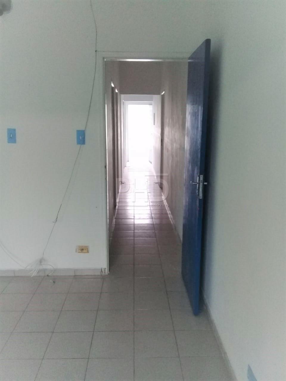 Casa para alugar com 5 quartos, 260m² - Foto 11