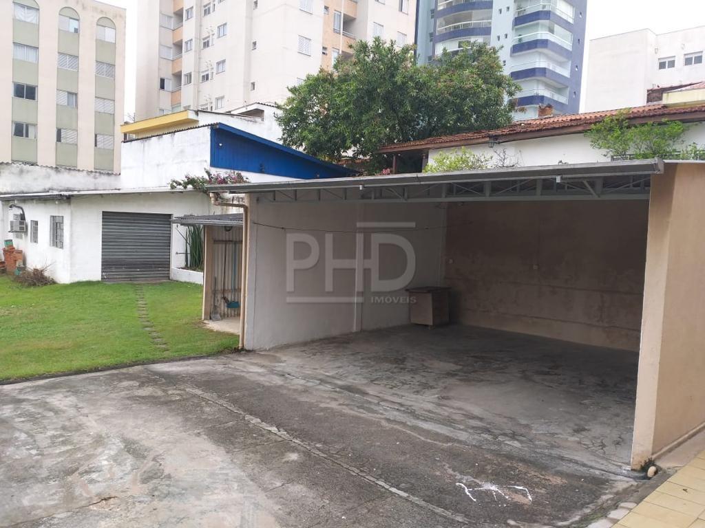 Casa à venda com 2 quartos, 200m² - Foto 8