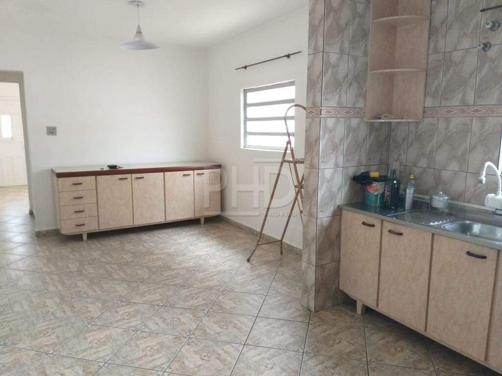 Casa à venda com 2 quartos, 200m² - Foto 15