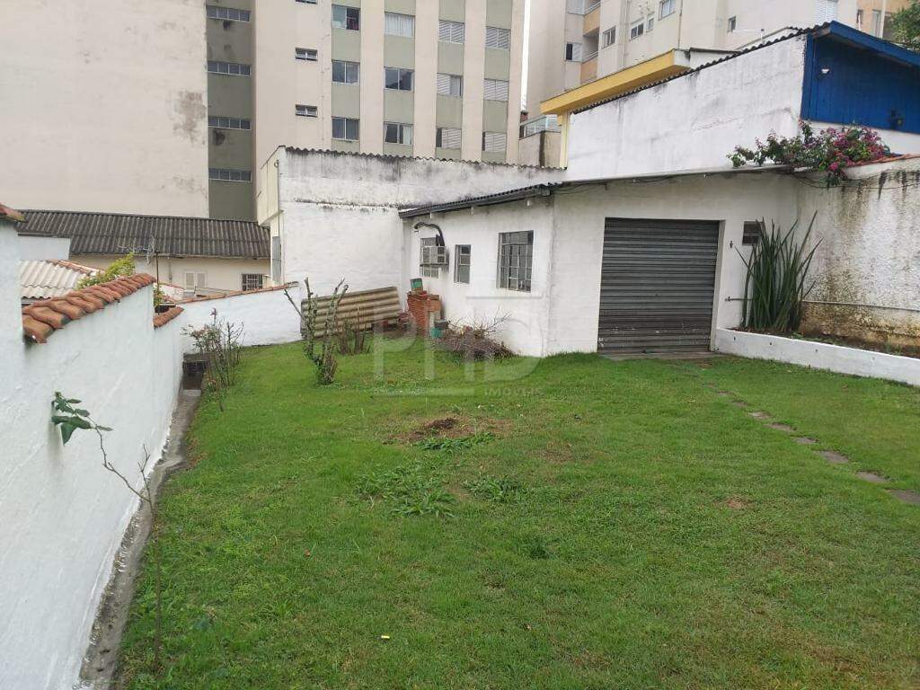 Casa à venda com 2 quartos, 200m² - Foto 7