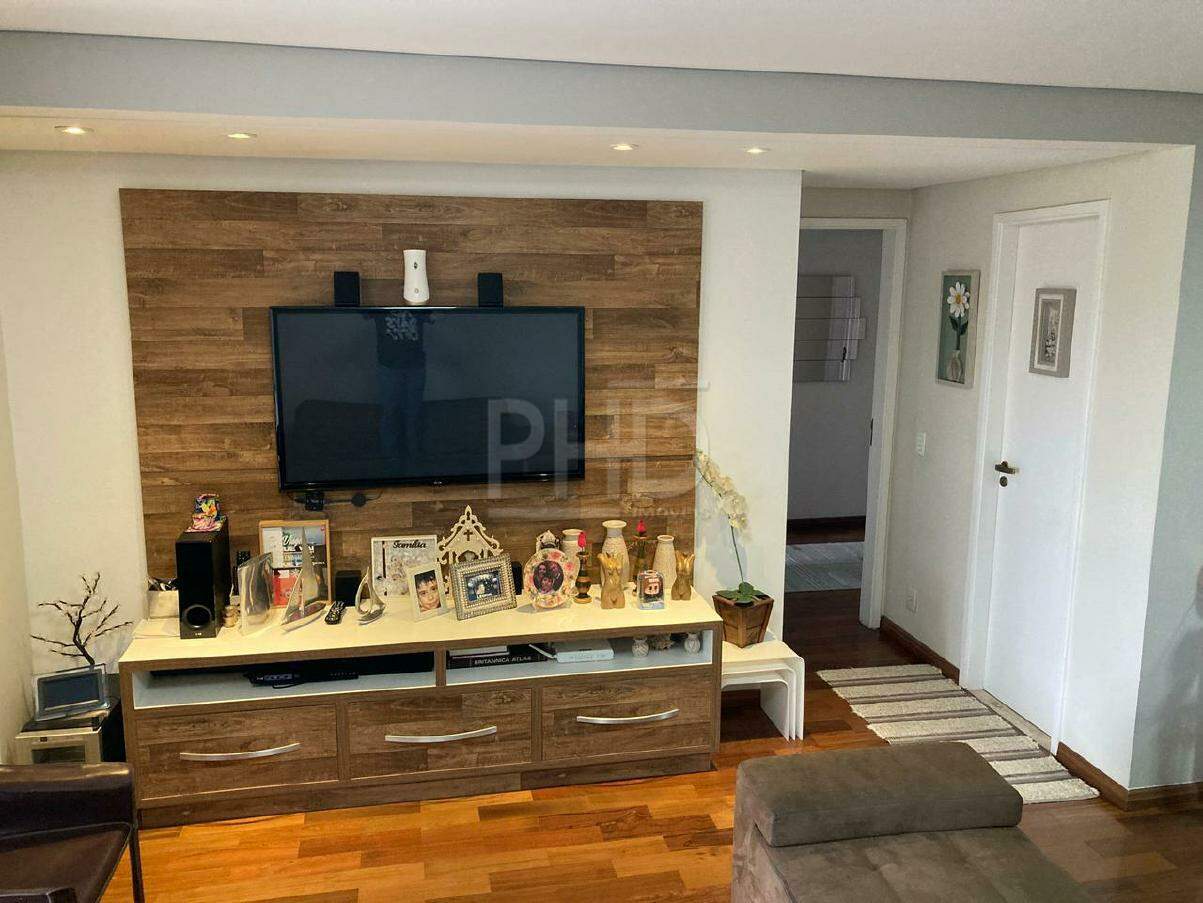 Apartamento à venda com 3 quartos, 138m² - Foto 3