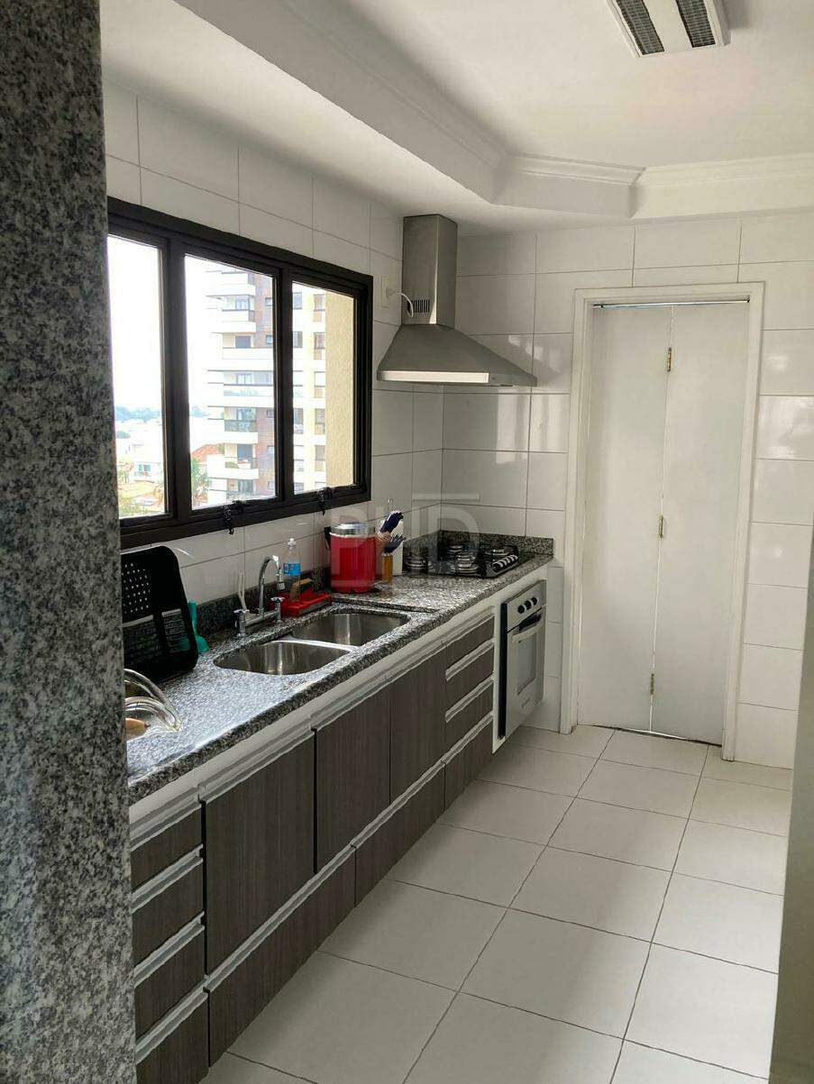 Apartamento à venda com 3 quartos, 138m² - Foto 11