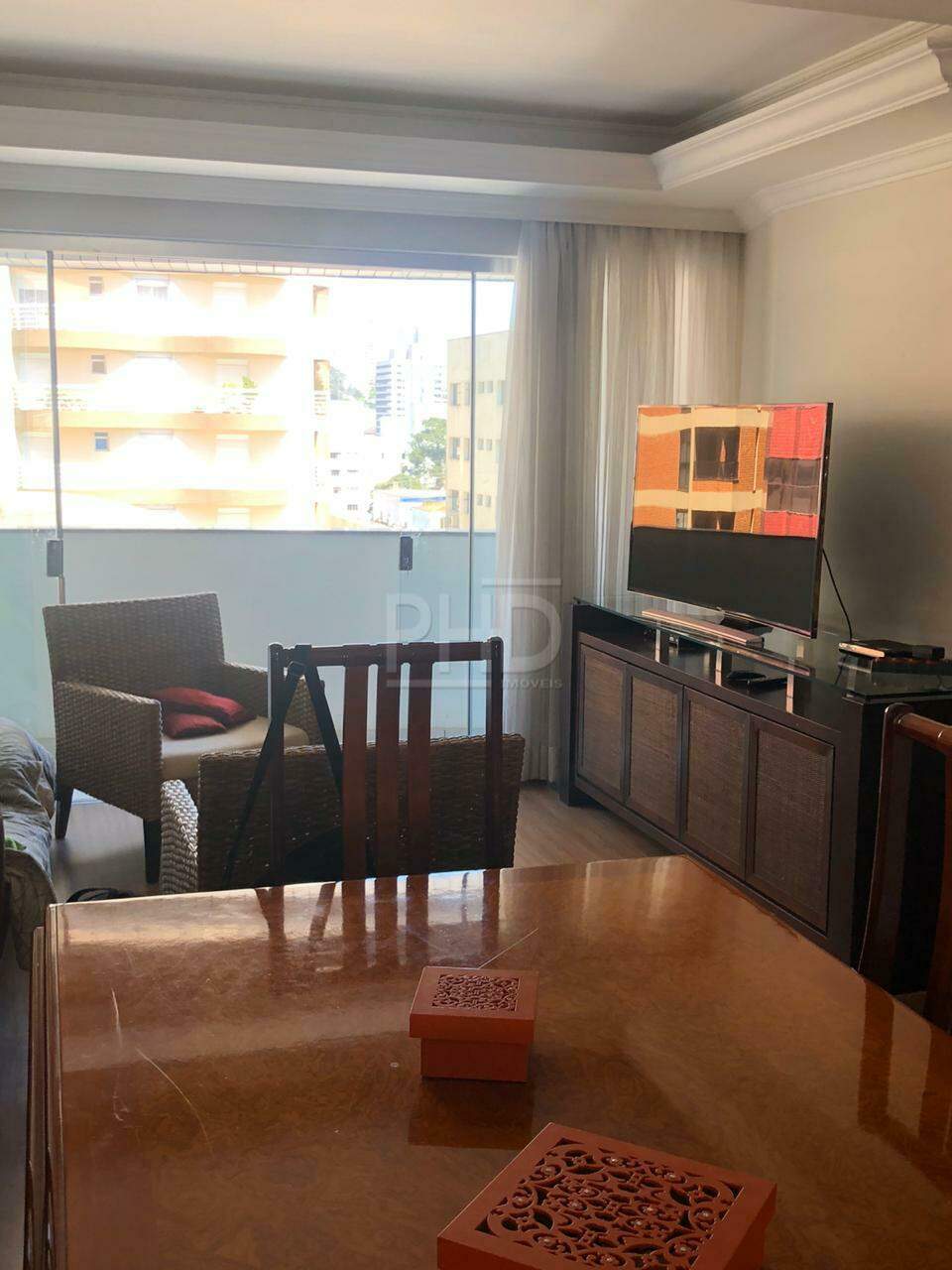 Apartamento à venda com 3 quartos, 115m² - Foto 3