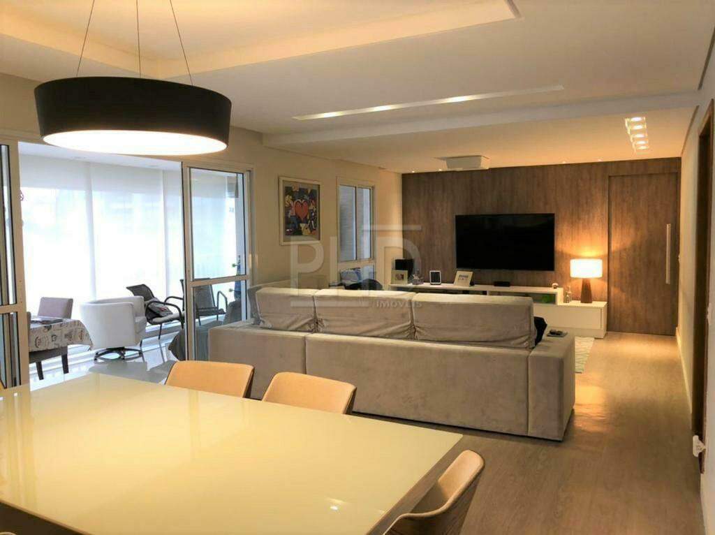 Apartamento à venda com 3 quartos, 155m² - Foto 2