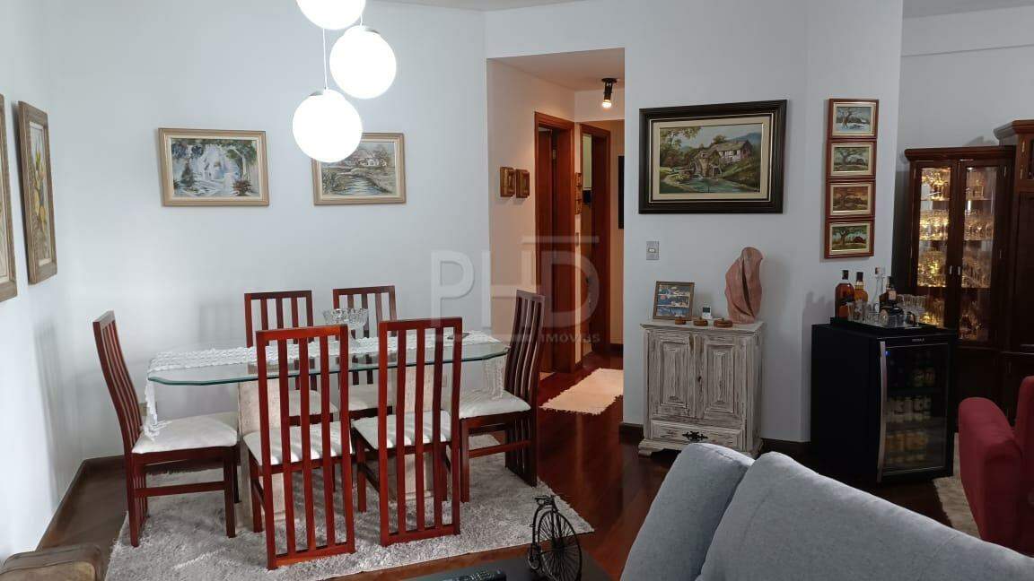 Apartamento à venda com 4 quartos, 140m² - Foto 3