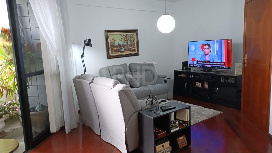 Apartamento à venda com 4 quartos, 140m² - Foto 4