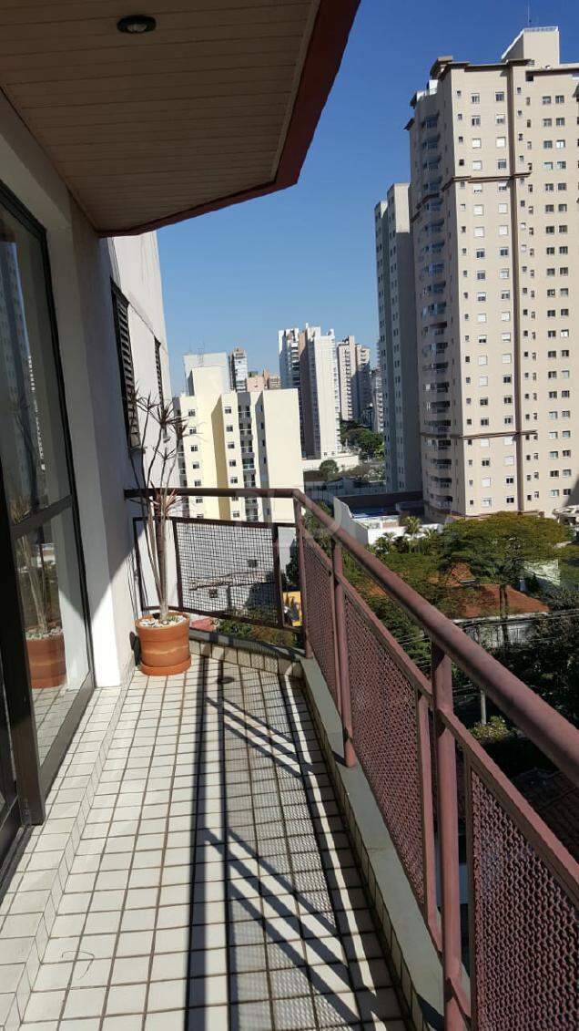 Apartamento à venda com 3 quartos, 114m² - Foto 9