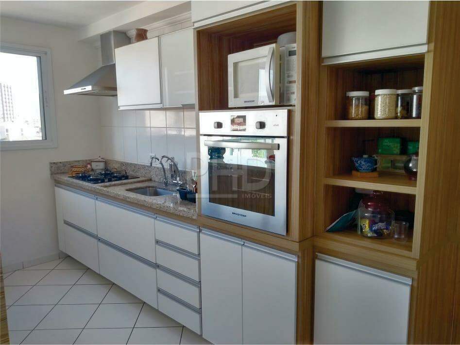 Apartamento à venda com 3 quartos, 130m² - Foto 7