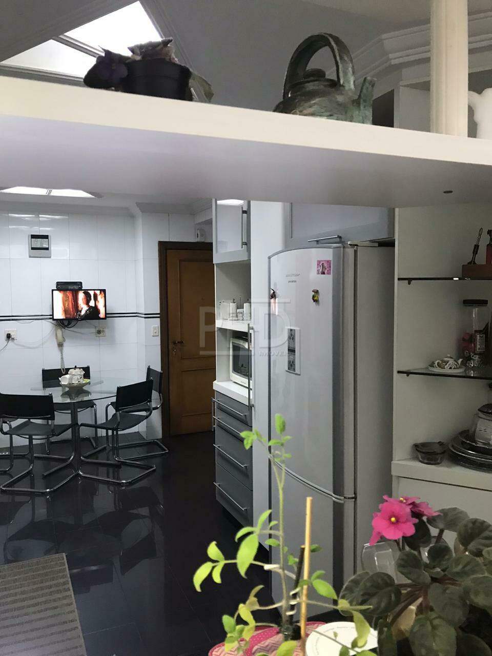 Apartamento à venda com 4 quartos, 177m² - Foto 8