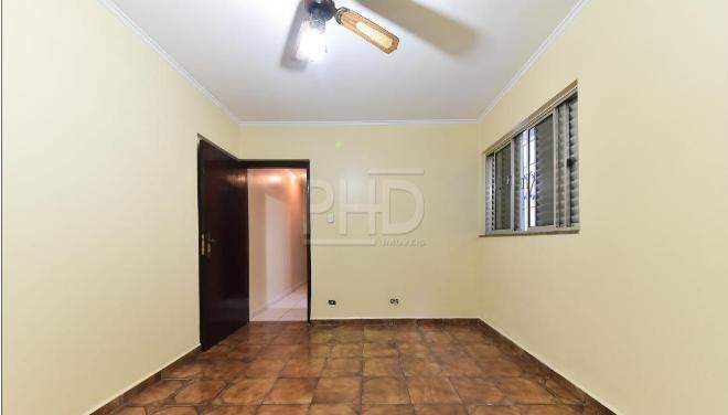 Casa à venda com 4 quartos, 380m² - Foto 1