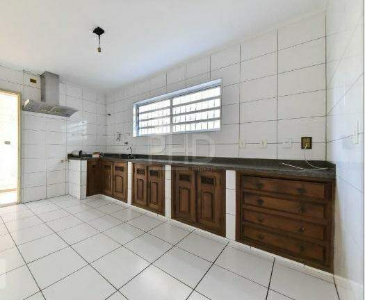 Casa à venda com 4 quartos, 380m² - Foto 4