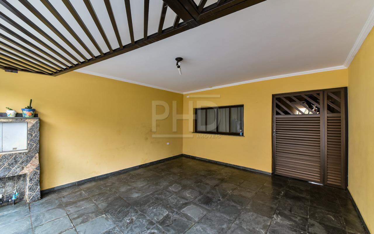 Sobrado à venda com 3 quartos, 180m² - Foto 2