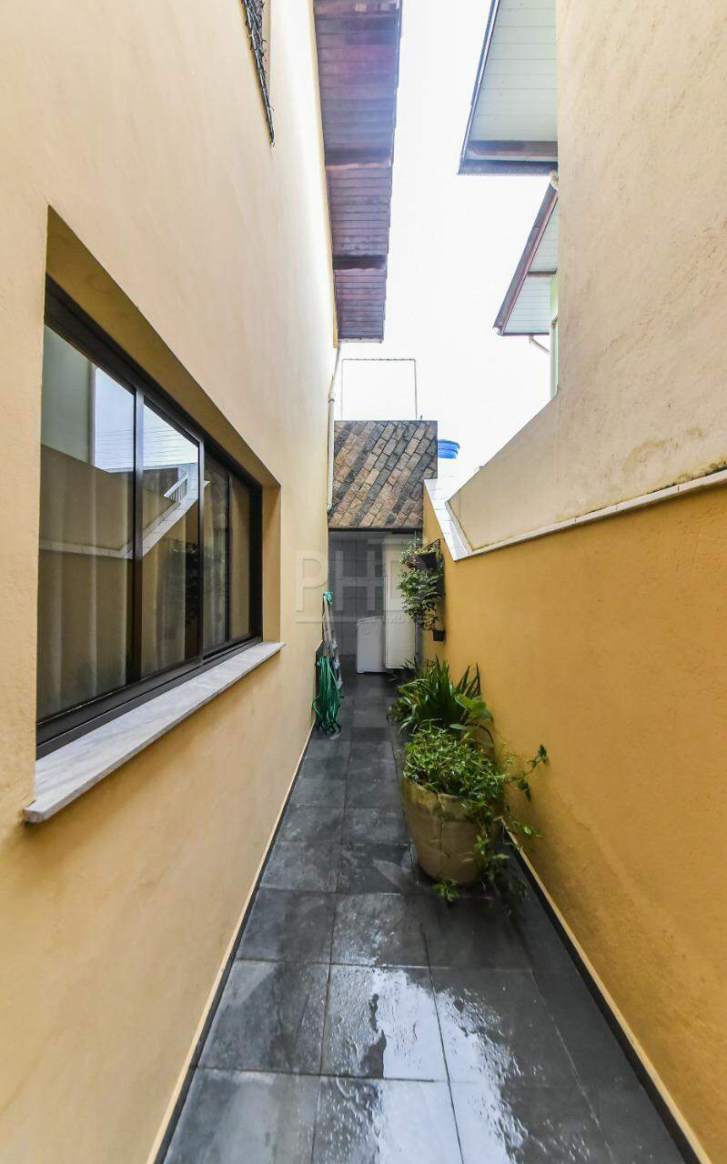 Sobrado à venda com 3 quartos, 180m² - Foto 46