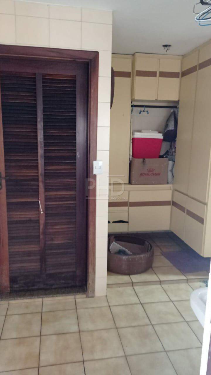 Sobrado à venda com 3 quartos, 300m² - Foto 3