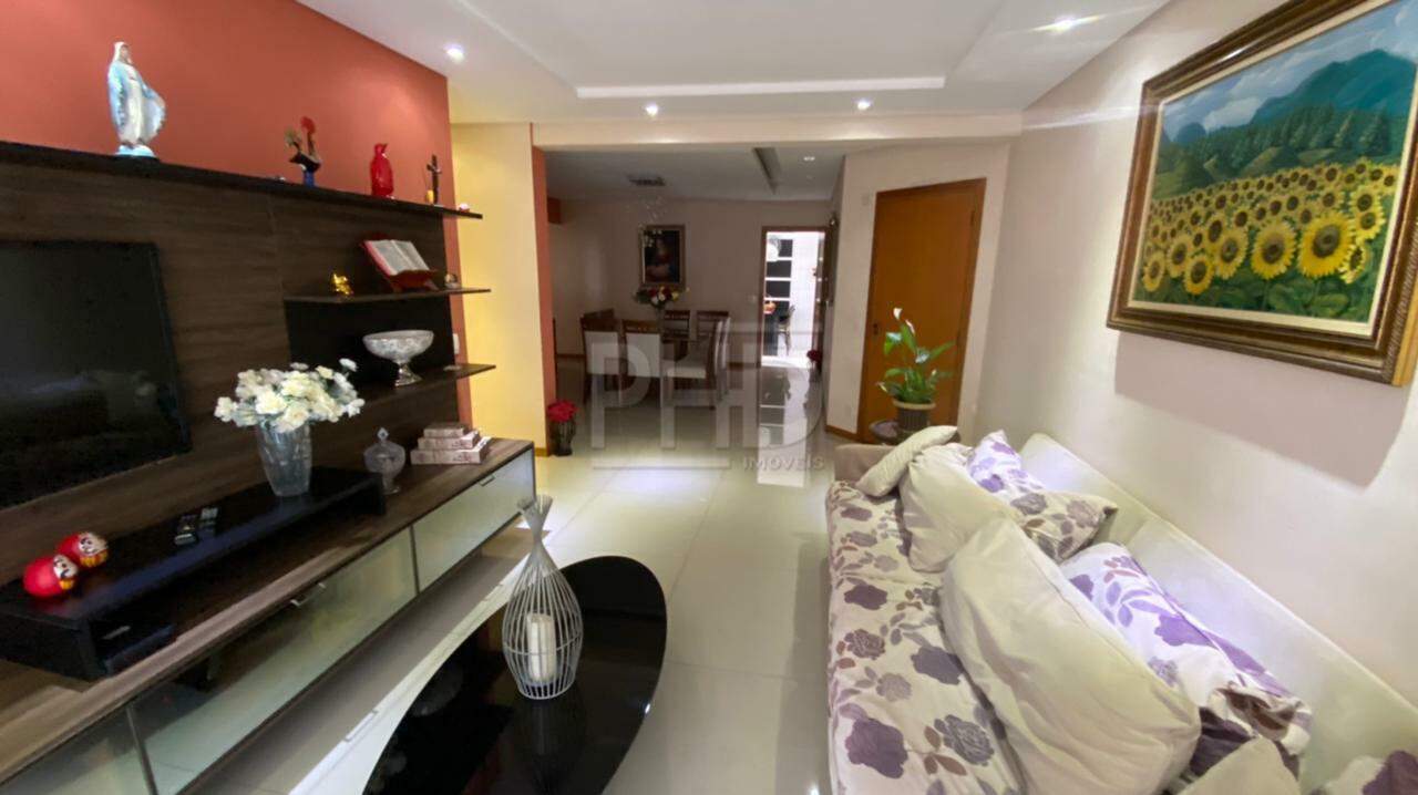 Apartamento à venda com 3 quartos, 158m² - Foto 3