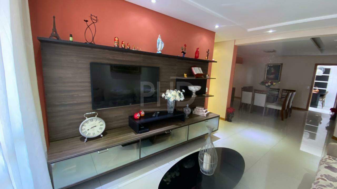 Apartamento à venda com 3 quartos, 158m² - Foto 4