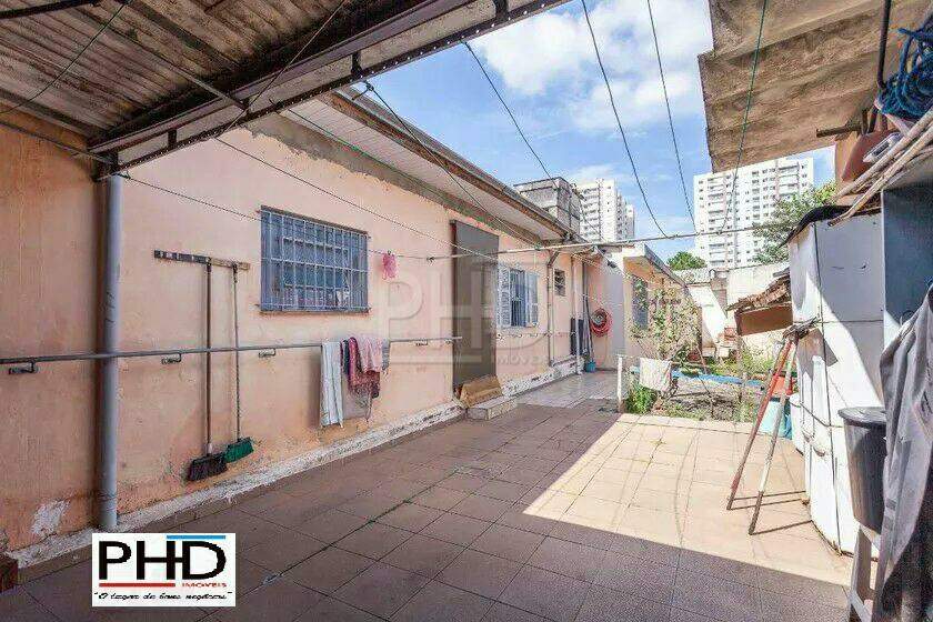 Casa à venda com 4 quartos, 240m² - Foto 1