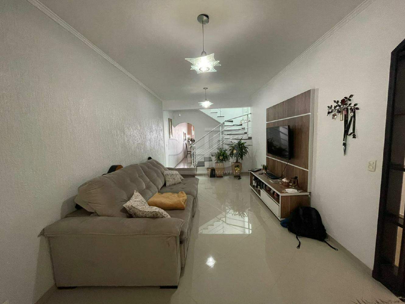 Sobrado à venda com 4 quartos, 208m² - Foto 2