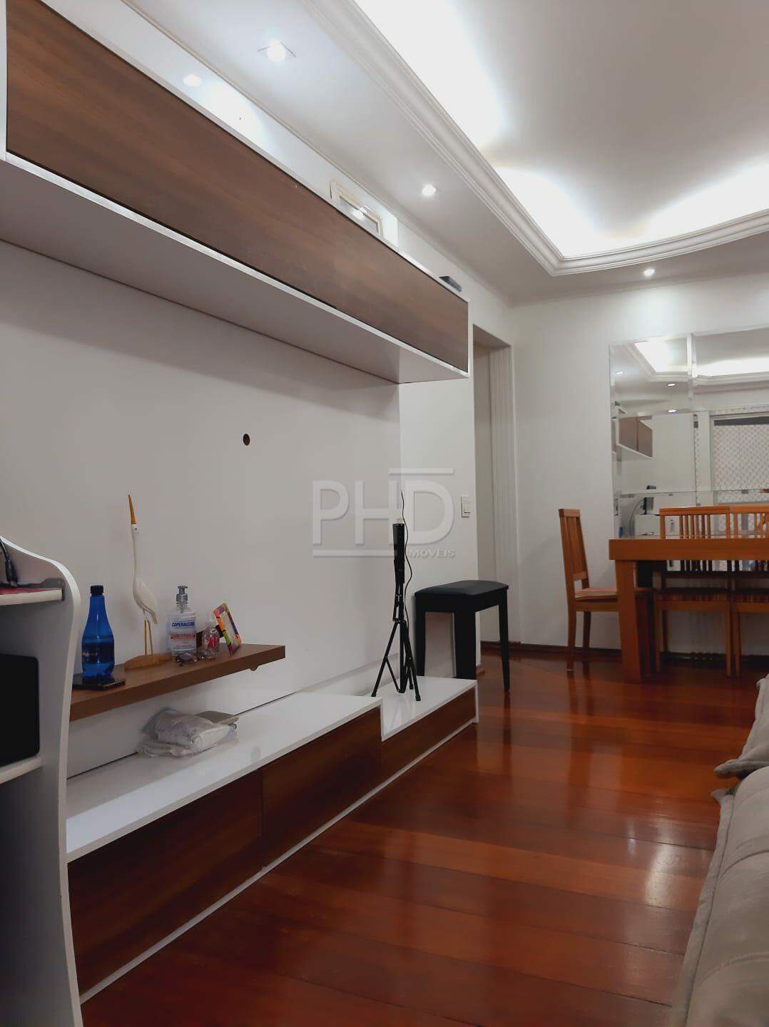 Apartamento à venda com 2 quartos, 70m² - Foto 6