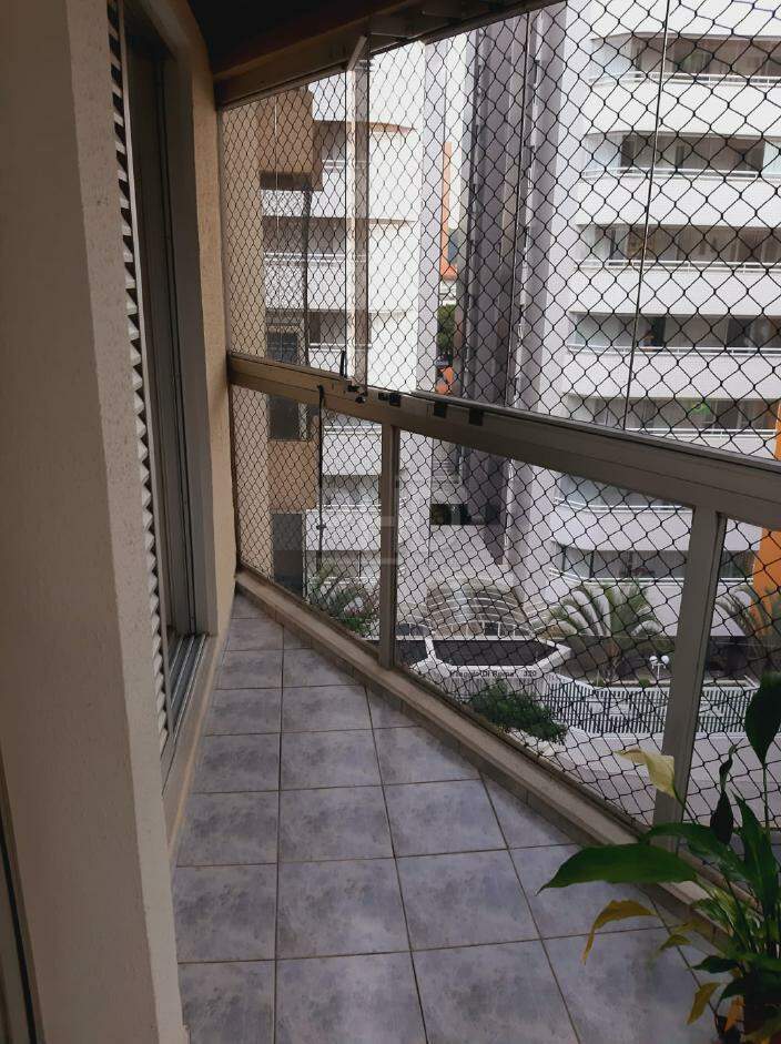 Apartamento à venda com 2 quartos, 70m² - Foto 4