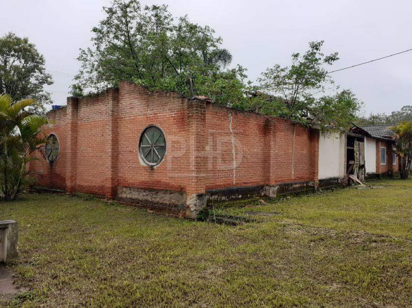 Fazenda à venda com 3 quartos, 5227m² - Foto 1