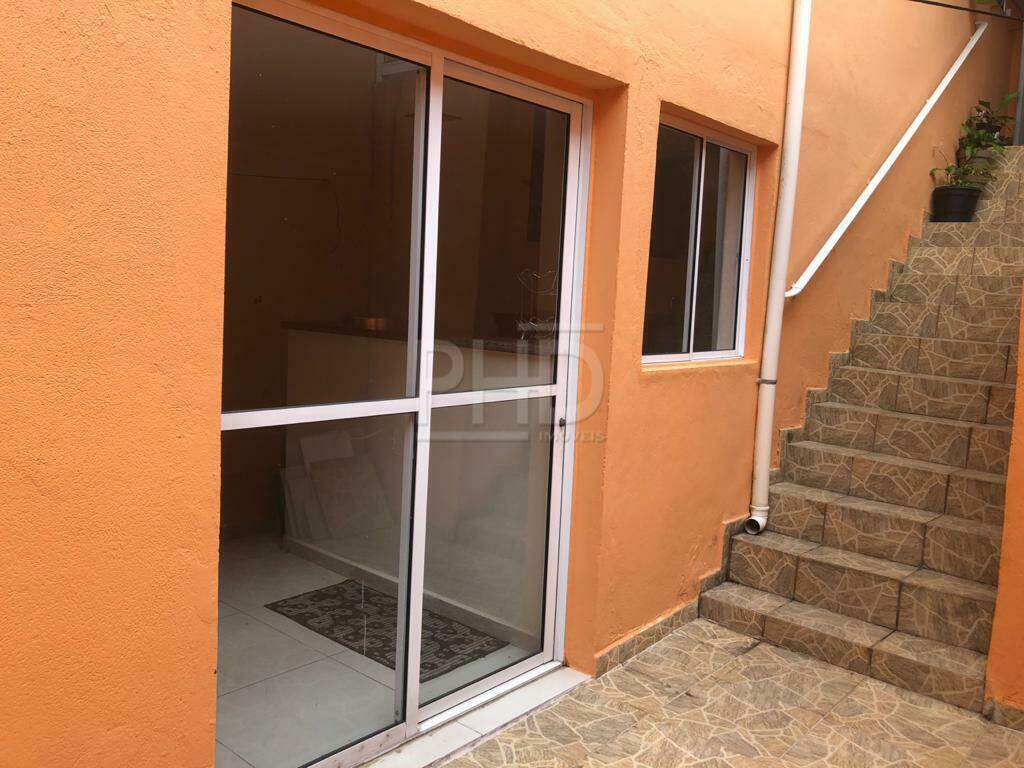 Casa para alugar com 2 quartos, 60m² - Foto 18