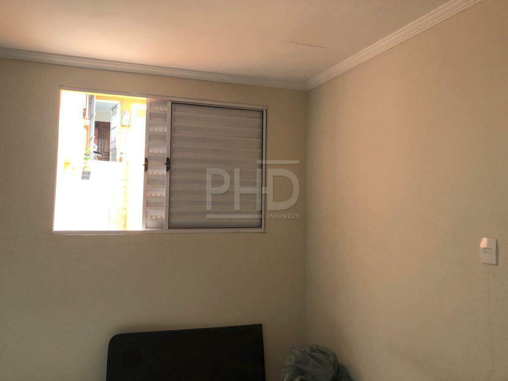 Casa para alugar com 2 quartos, 60m² - Foto 9