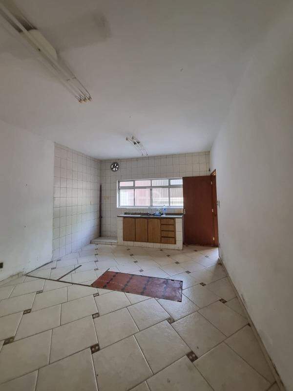 Sobrado para alugar com 3 quartos, 300m² - Foto 37