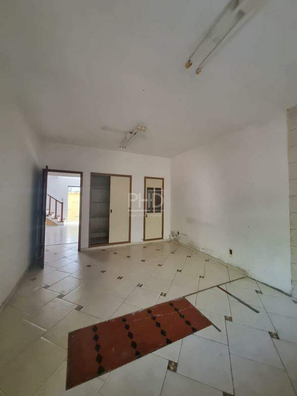 Sobrado para alugar com 3 quartos, 300m² - Foto 33