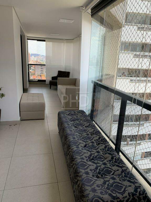 Apartamento à venda com 3 quartos, 200m² - Foto 9