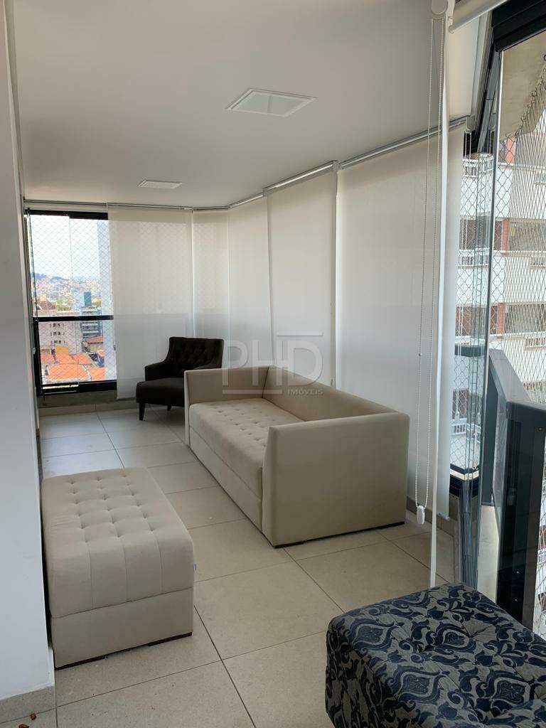 Apartamento à venda com 3 quartos, 200m² - Foto 8