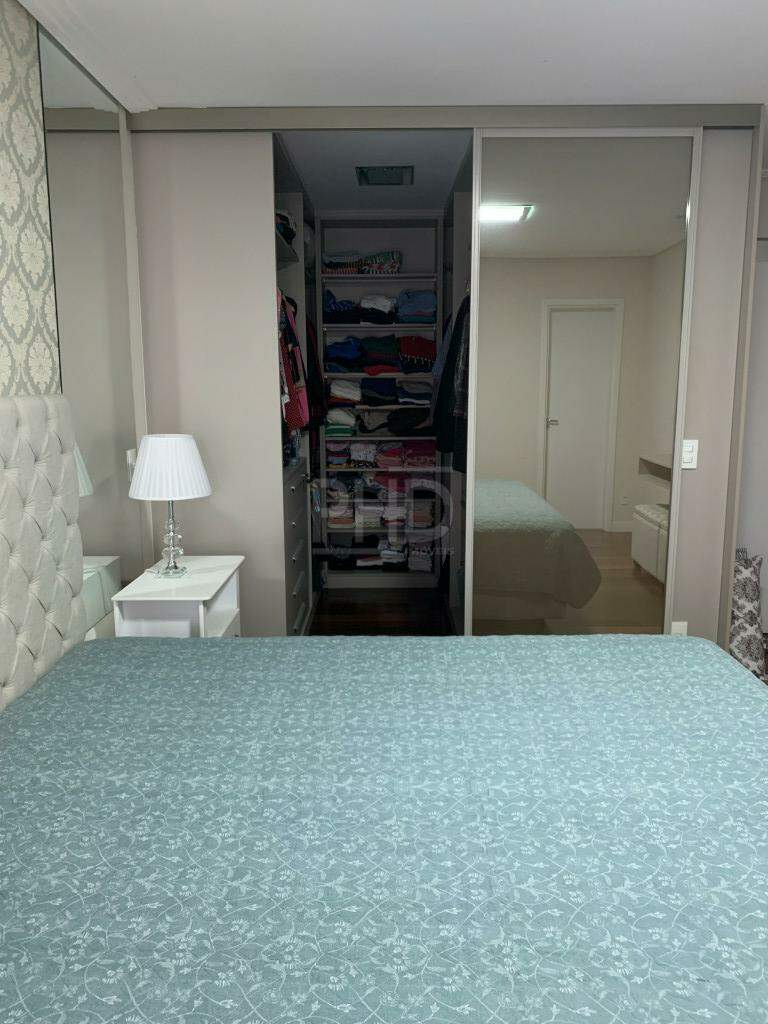 Apartamento à venda com 3 quartos, 200m² - Foto 18