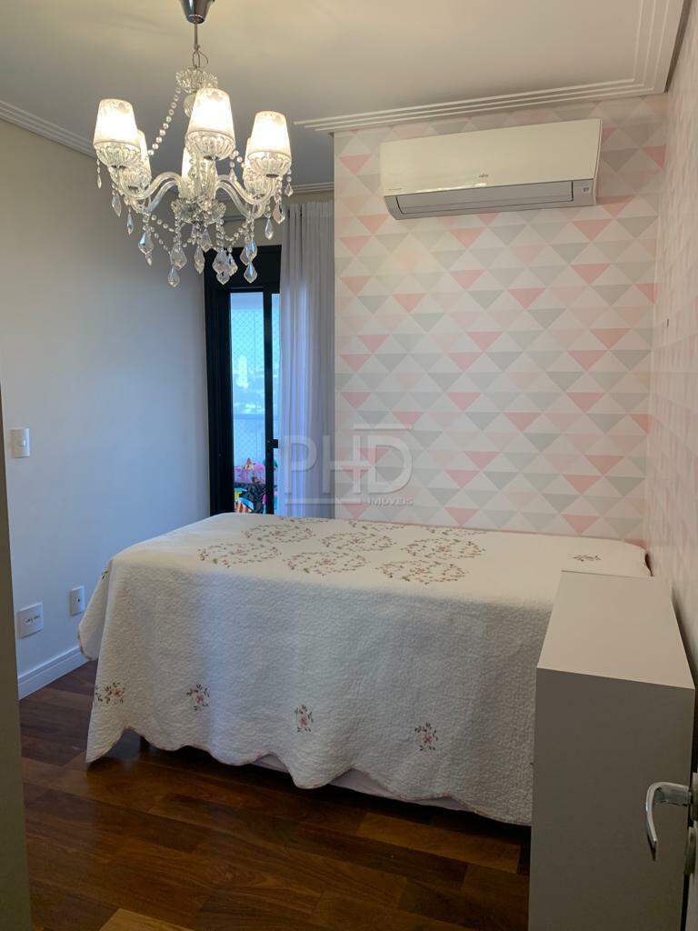 Apartamento à venda com 3 quartos, 200m² - Foto 22