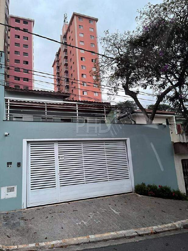 Sobrado à venda com 3 quartos, 228m² - Foto 1