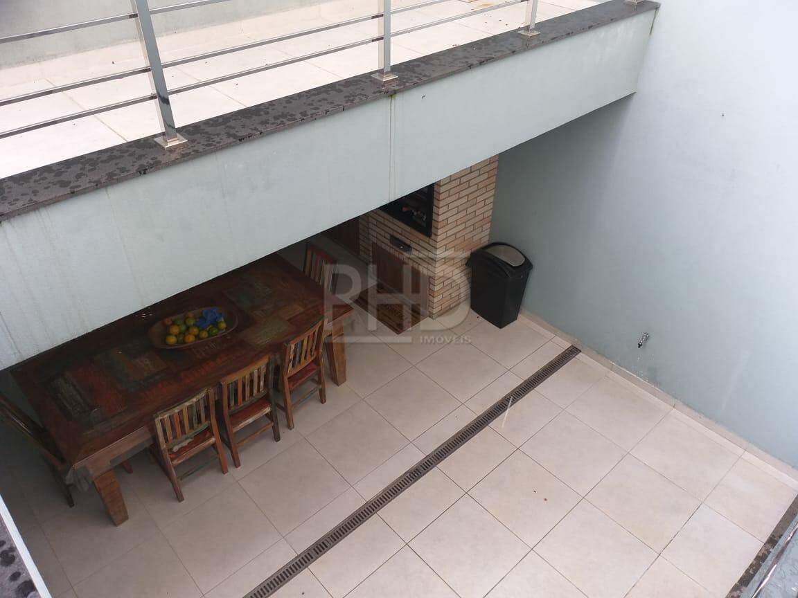 Sobrado à venda com 3 quartos, 228m² - Foto 42