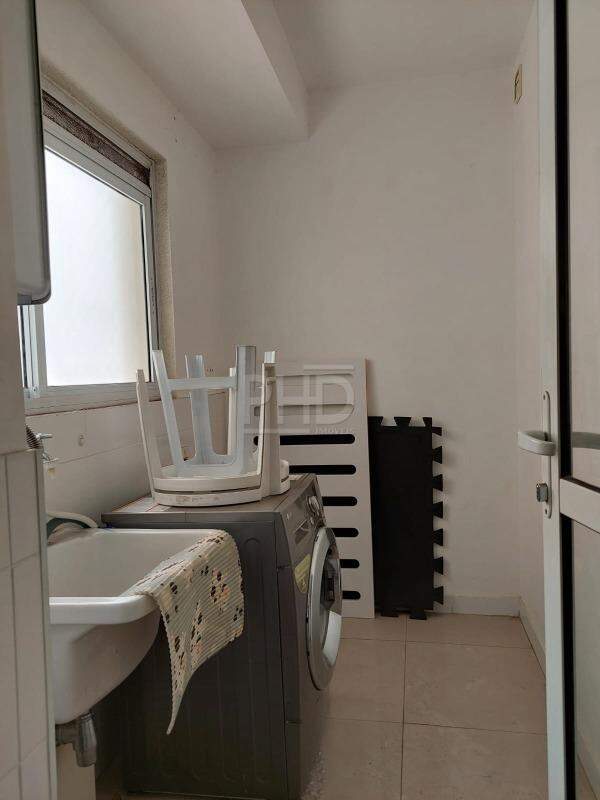 Apartamento à venda com 3 quartos, 123m² - Foto 13