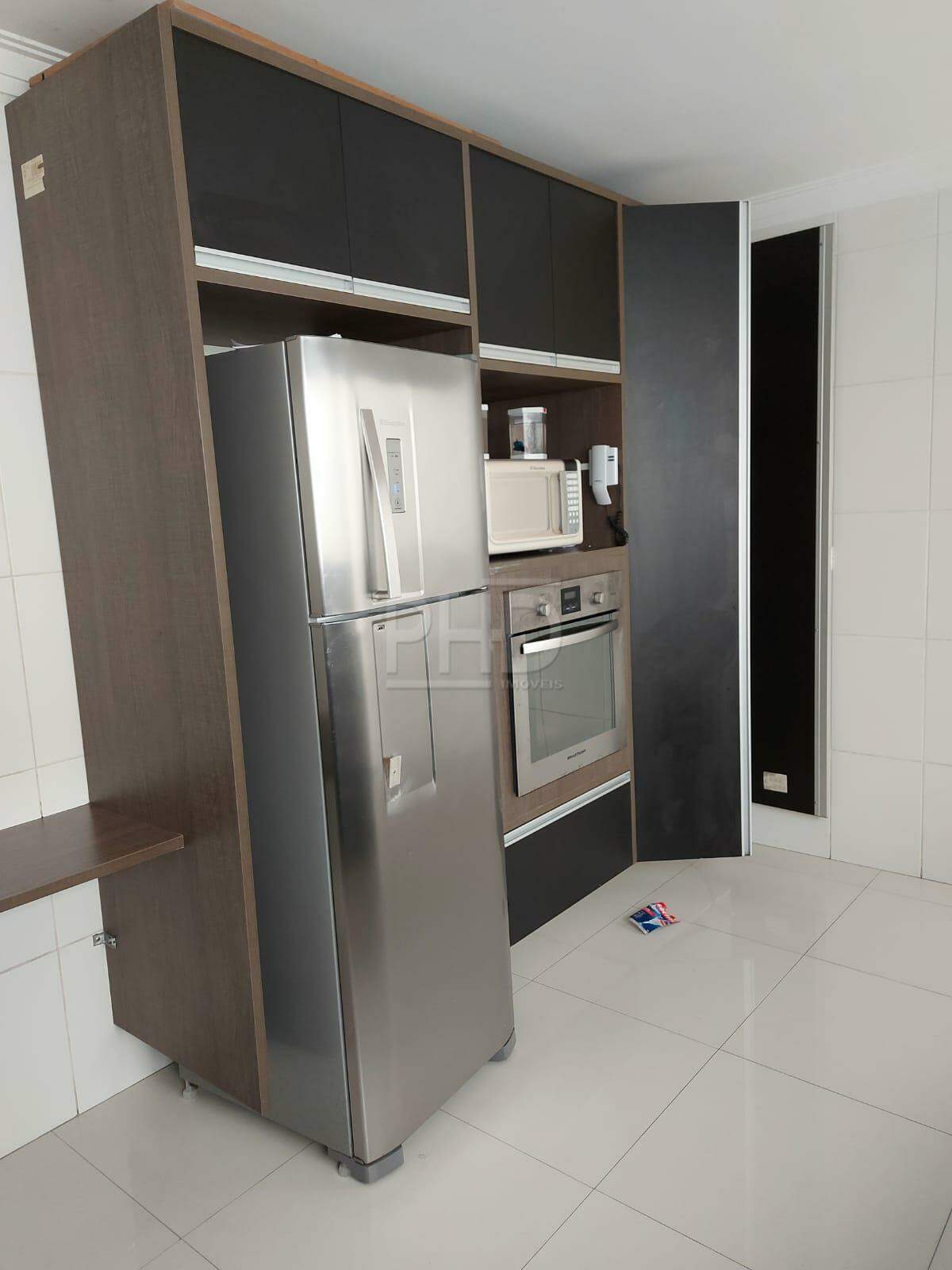 Sobrado à venda com 3 quartos, 200m² - Foto 11